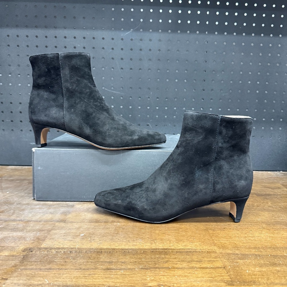 New W/ Box! Women's Pelle Moda Galia Black Suede Fashion Heeled Boot Size 8.5